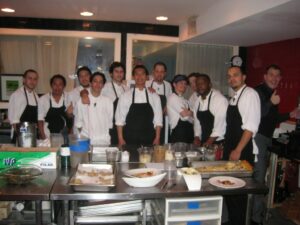 01_ing_restaurant_kitchen_staff